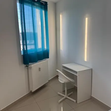 Quiet Netflix Parking Quick Access To Paris Montfermeil